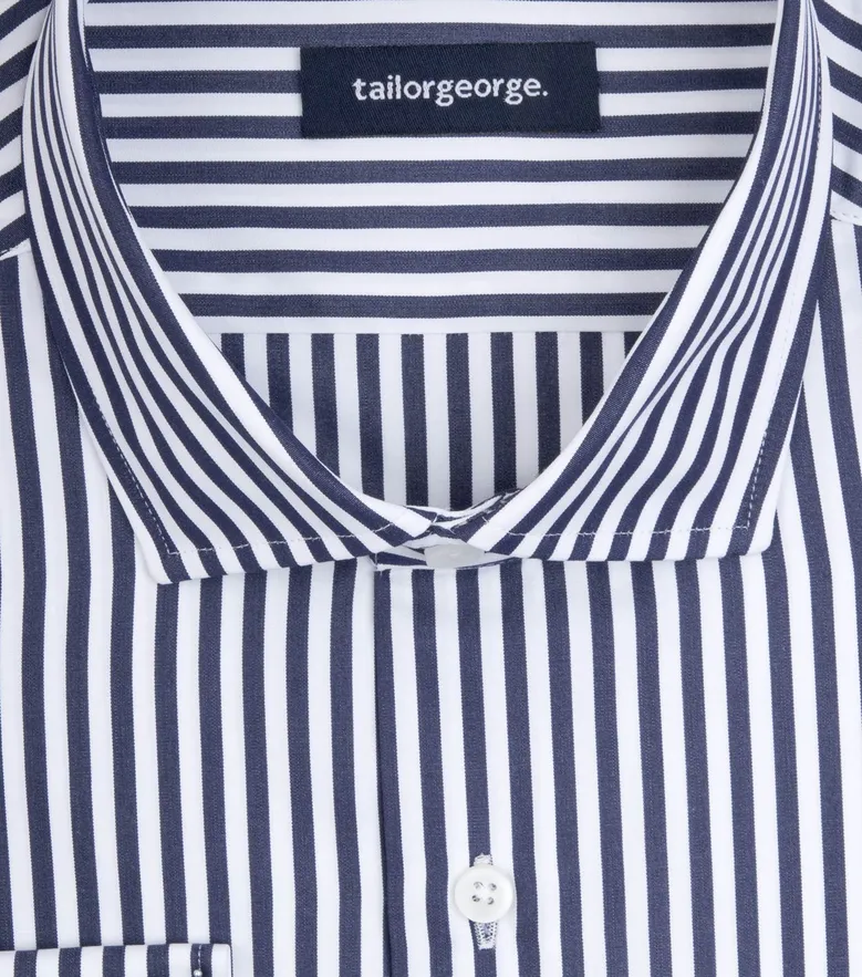 Eenvoudig te strijken effen wit poplin overhemd